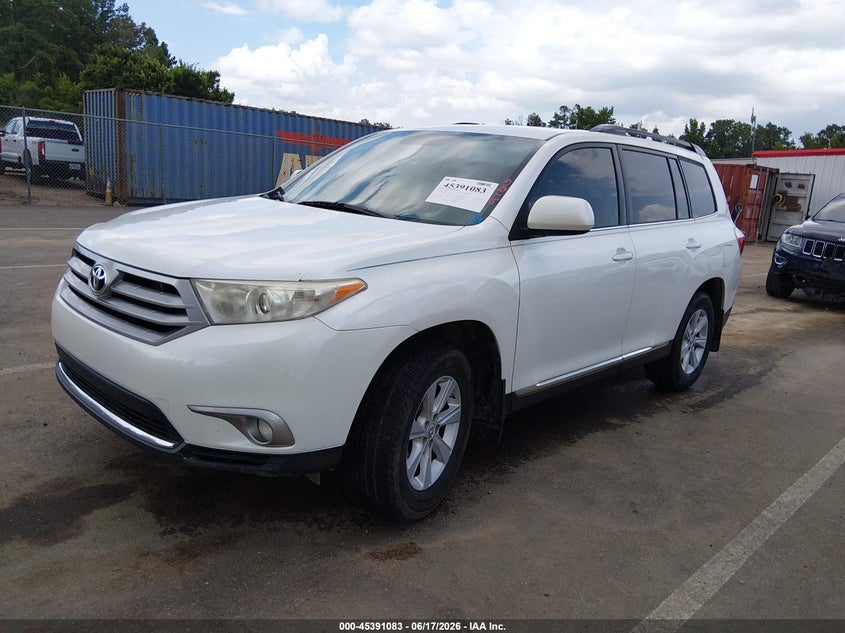 2013 Toyota Highlander VIN 5TDZK3EH2DS133752 IAAI salvage auction — SIDE, Salvage (Mississippi), sold $1,950 on 2026-07-23 (photo 2)