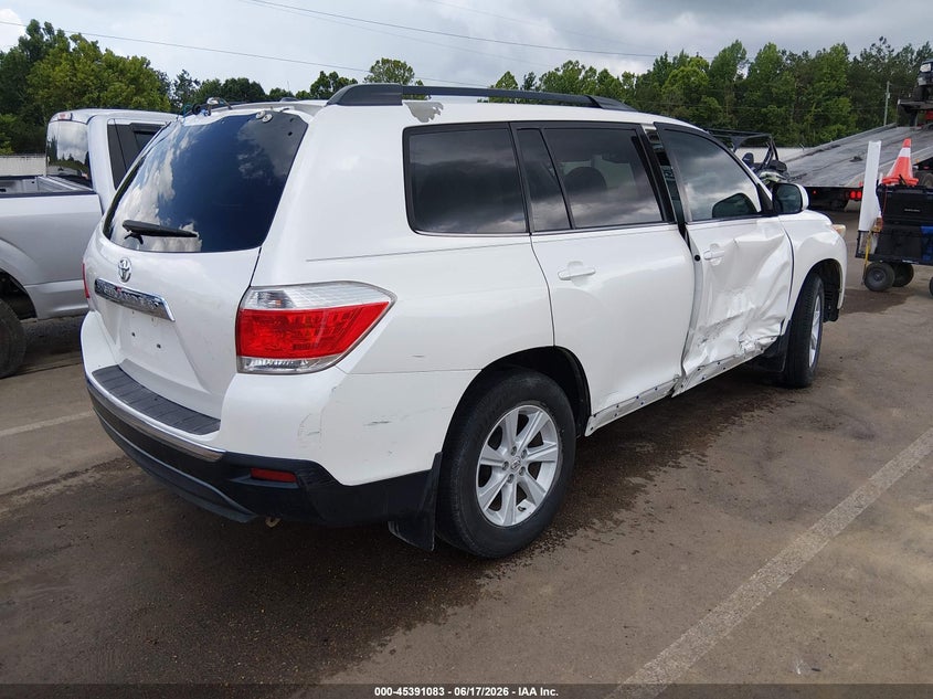 2013 Toyota Highlander VIN 5TDZK3EH2DS133752 IAAI salvage auction — SIDE, Salvage (Mississippi), sold $1,950 on 2026-07-23 (photo 4)