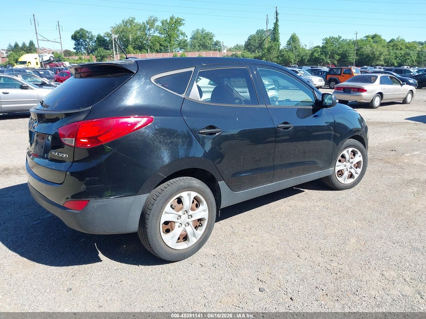 2012 Hyundai Tucson VIN KM8JT3AB5CU318136 IAAI salvage auction — NORMAL WEAR, Clear (Florida), sold $1,250 on 2026-07-10 (photo 4)