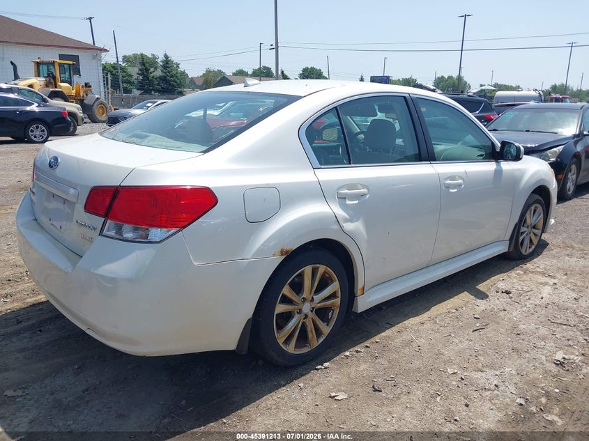 2014 Subaru LEGACY VIN 4S3BMBC62E3011497 IAAI salvage auction — NORMAL WEAR, Clear (New York), sold $200 on 2026-07-20 (photo 4)