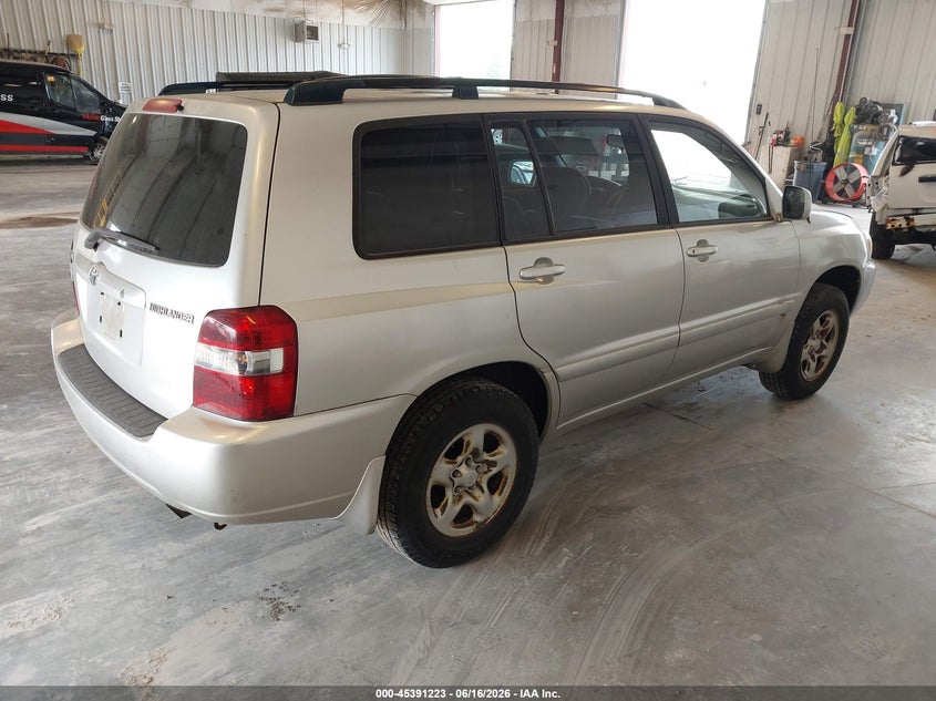 2006 Toyota Highlander VIN JTEGD21A360134737 IAAI salvage auction — NORMAL WEAR, Clear (Michigan), sold $575 on 2026-07-21 (photo 4)