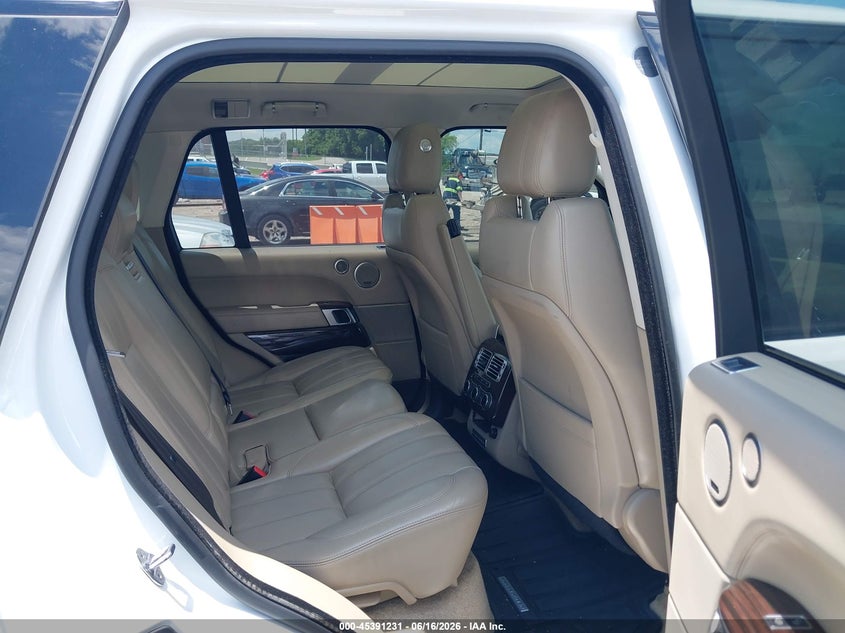 2014 Land rover RANGE ROVER VIN SALGS2WF7EA167630 IAAI salvage auction — NORMAL WEAR, Clear (Montana), sold $1,350 on 2026-07-30 (photo 8)