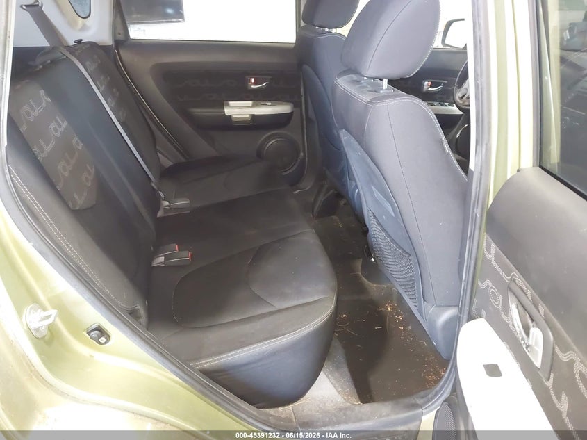 2012 Kia Soul VIN KNDJT2A62C7361686 IAAI salvage auction — NORMAL WEAR, Clear (Connecticut), sold $475 on 2026-07-29 (photo 8)