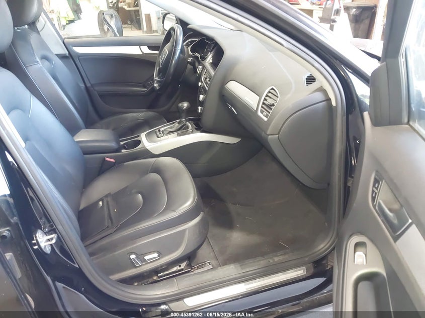 2013 Audi A4 VIN WAUBFAFL8DN026656 IAAI salvage auction — NORMAL WEAR, Clear (Connecticut), sold $425 on 2026-07-15 (photo 5)