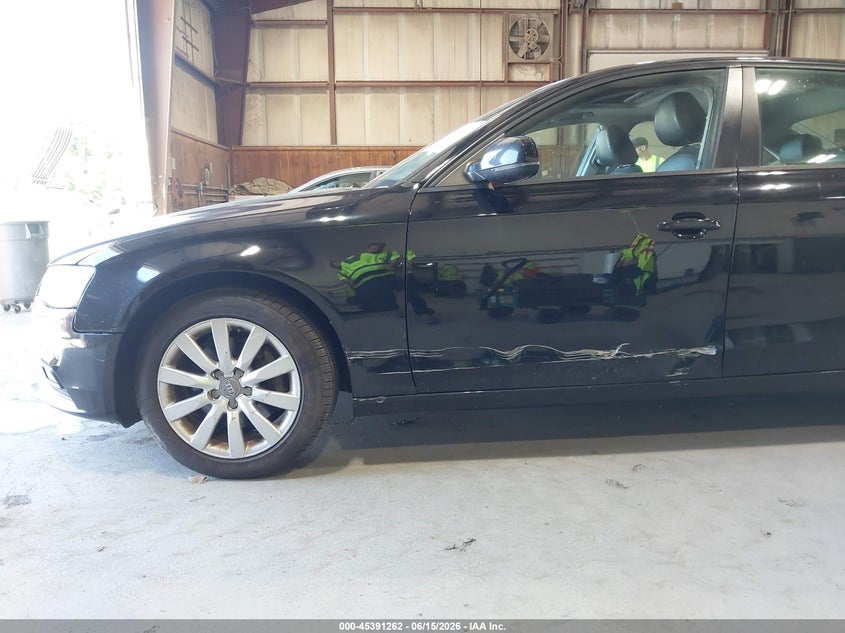 2013 Audi A4 VIN WAUBFAFL8DN026656 IAAI salvage auction — NORMAL WEAR, Clear (Connecticut), sold $425 on 2026-07-15 (photo 6)