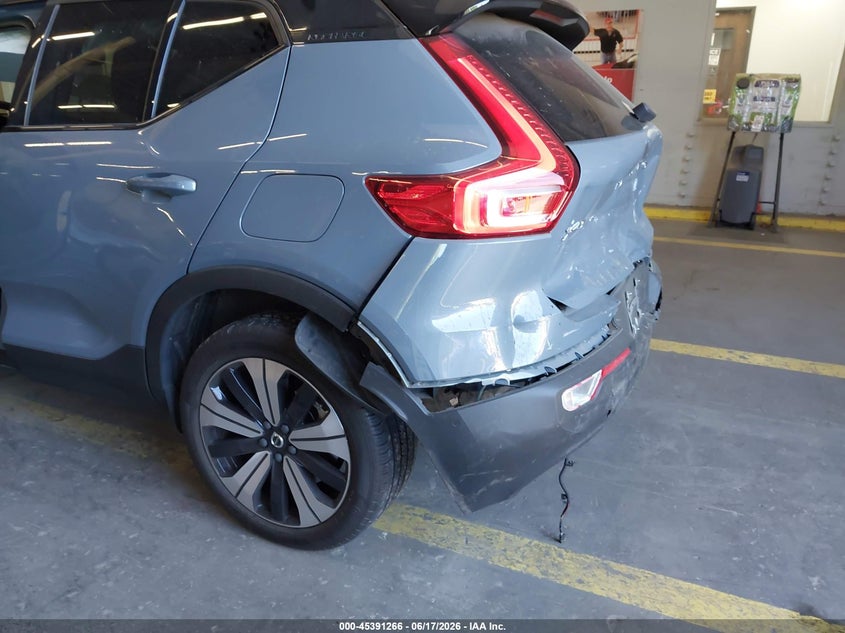 2023 Volvo VIN YV4ED3UW2P2074607 IAAI salvage auction — REAR END, Salvage (Oregon), sold $12,600 on 2026-08-16 (photo 6)