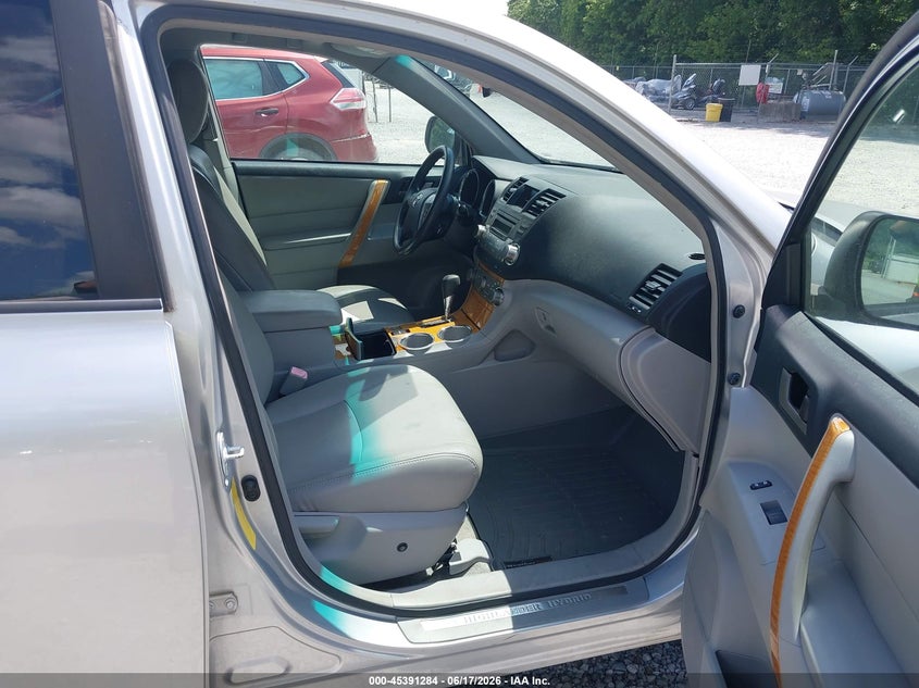 2009 Toyota Highlander VIN JTEEW41A192029930 IAAI salvage auction — NORMAL WEAR, Original (Kentucky), sold $1,800 on 2026-07-28 (photo 5)