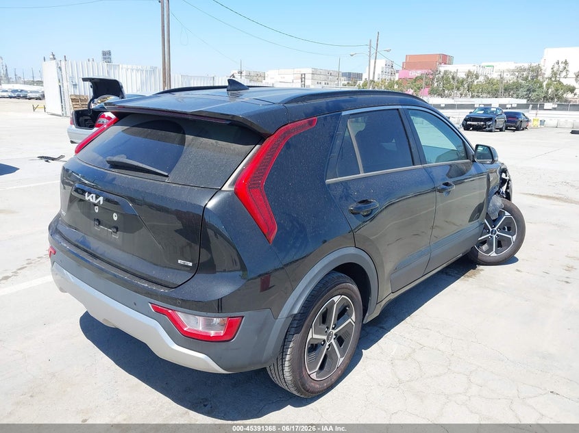 2023 Kia Niro VIN KNDCR3LE2P5050603 IAAI salvage auction — RIGHT FRONT, Salvage (California), sold $8,200 on 2026-07-08 (photo 4)