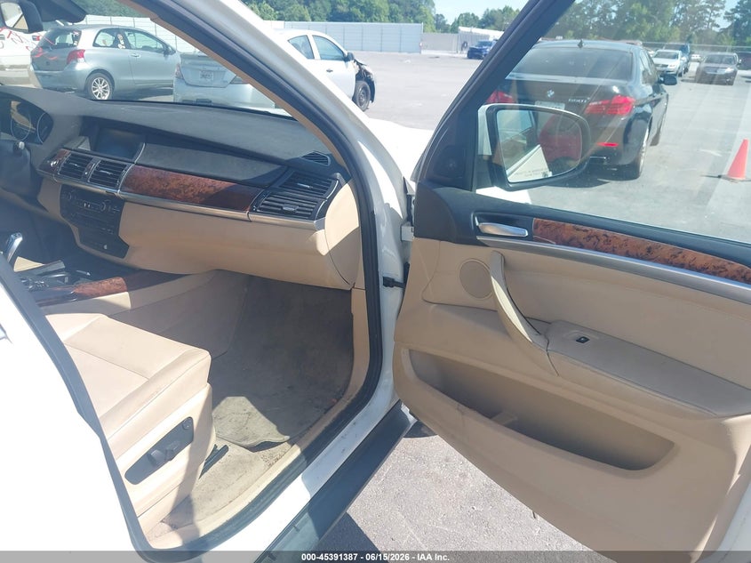 2013 BMW X5 VIN 5UXZV4C55D0B17393 IAAI salvage auction — NORMAL WEAR, Repossession Paperwork (Georgia), sold $1,000 on 2026-07-29 (photo 5)