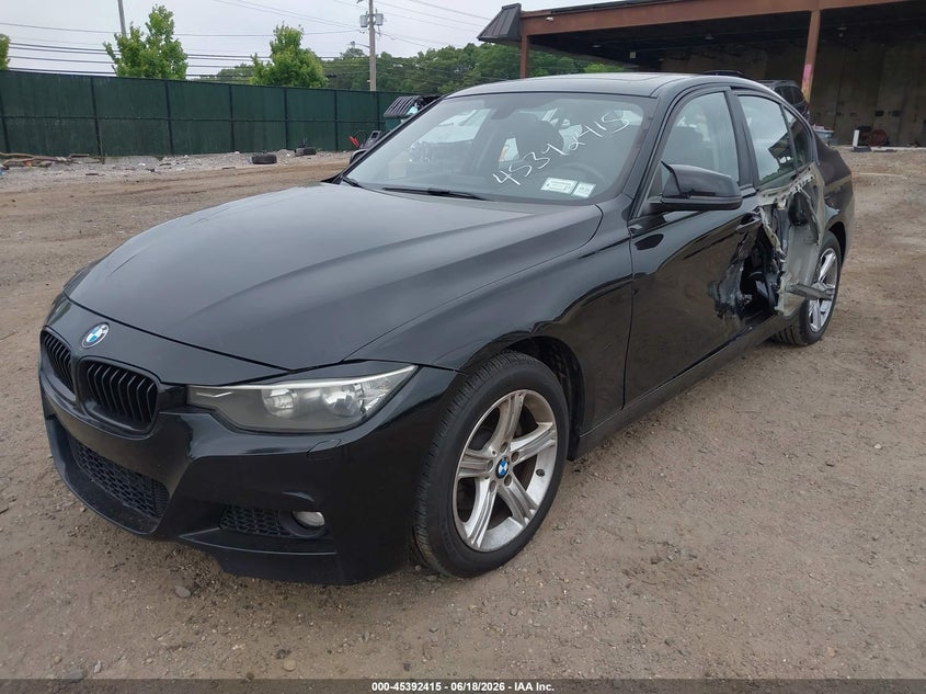 2013 BMW 3er VIN WBA3B3C53DJ976254 IAAI salvage auction — SIDE, Mv-907A (New York), sold $750 on 2026-07-07 (photo 2)