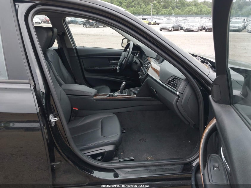 2013 BMW 3er VIN WBA3B3C53DJ976254 IAAI salvage auction — SIDE, Mv-907A (New York), sold $750 on 2026-07-07 (photo 5)