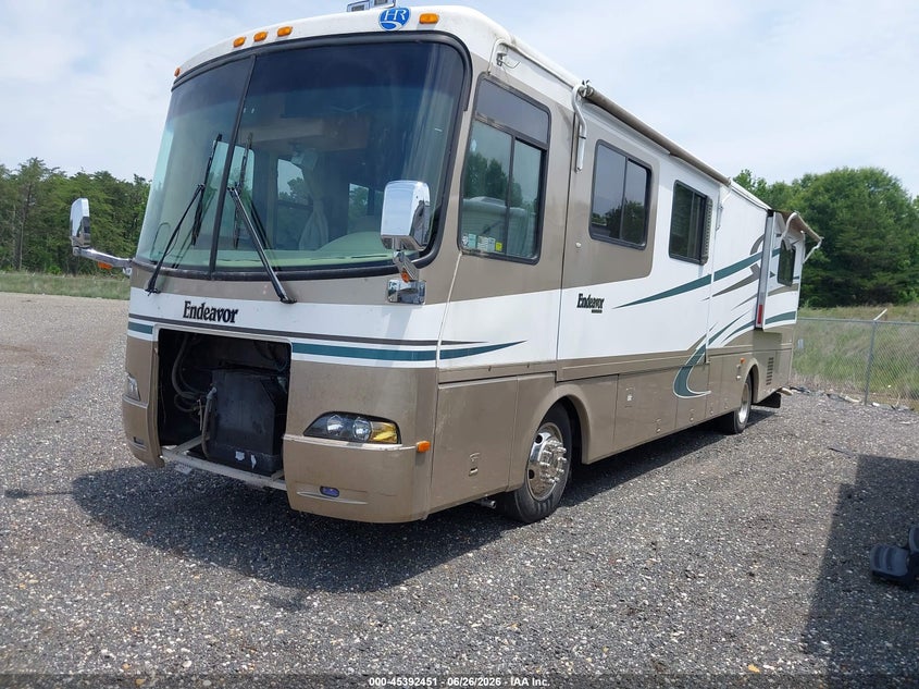 2003 Roadmaster rail Monocoque VIN 1RF42454632024304 IAAI salvage auction — FRONT & REAR, Salvage - Greater Than 75% (Maryland), sold $1,700 on 2026-07-29 (photo 2)