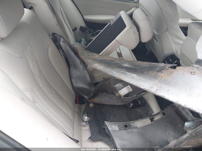 2018 BMW VIN WBAJE7C53JG892174 IAAI salvage auction — FRONT END, Salvage Title, sold $25 on 2026-07-21 (photo 8)