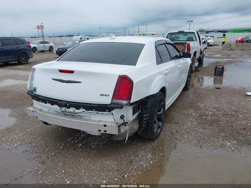 2021 Chrysler 300 VIN 2C3CCAAGXMH675981 IAAI salvage auction — LEFT REAR, Salvage Title, sold $9,050 on 2026-08-26 (photo 4)
