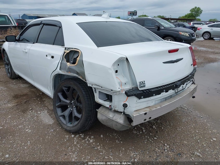 2021 Chrysler 300 VIN 2C3CCAAGXMH675981 IAAI salvage auction — LEFT REAR, Salvage Title, sold $9,050 on 2026-08-26 (photo 6)