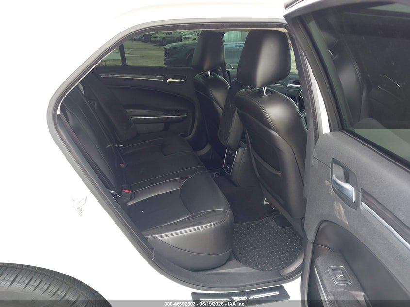 2021 Chrysler 300 VIN 2C3CCAAGXMH675981 IAAI salvage auction — LEFT REAR, Salvage Title, sold $9,050 on 2026-08-26 (photo 8)