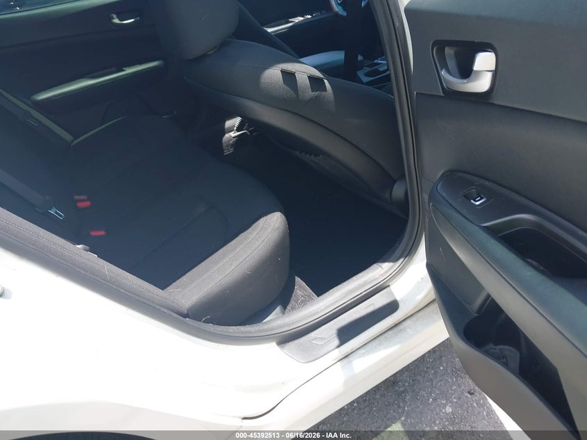 2016 Kia Optima VIN KNAGT4L35G5101502 IAAI salvage auction — SIDE, Rebuildable (Florida), sold $1,200 on 2026-07-26 (photo 8)