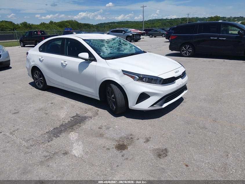 2023 Kia Forte VIN 3KPF24AD5PE602472 IAAI salvage auction — ROOF, Salvage (Missouri), sold $4,050 on 2026-07-25 (photo 1)