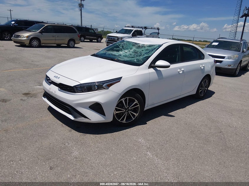 2023 Kia Forte VIN 3KPF24AD5PE602472 IAAI salvage auction — ROOF, Salvage (Missouri), sold $4,050 on 2026-07-25 (photo 2)