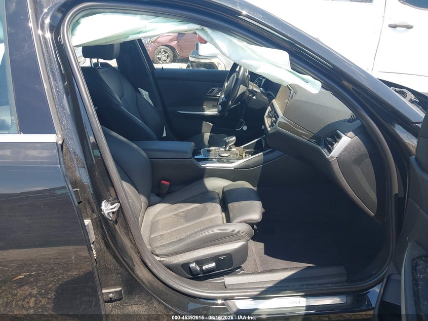 2019 BMW 3er VIN WBA5R7C55KAJ80968 IAAI salvage auction — LEFT REAR, Junk (Oklahoma), sold $5,950 on 2026-07-14 (photo 5)