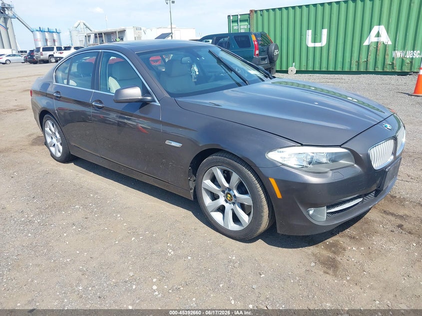 2013 BMW 5er VIN WBAFU9C59DDY71436 IAAI salvage auction — NORMAL WEAR, Clear (New York), sold $575 on 2026-07-14 (photo 1)