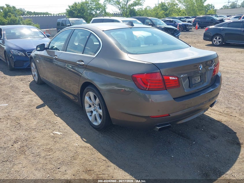 2013 BMW 5er VIN WBAFU9C59DDY71436 IAAI salvage auction — NORMAL WEAR, Clear (New York), sold $575 on 2026-07-14 (photo 3)
