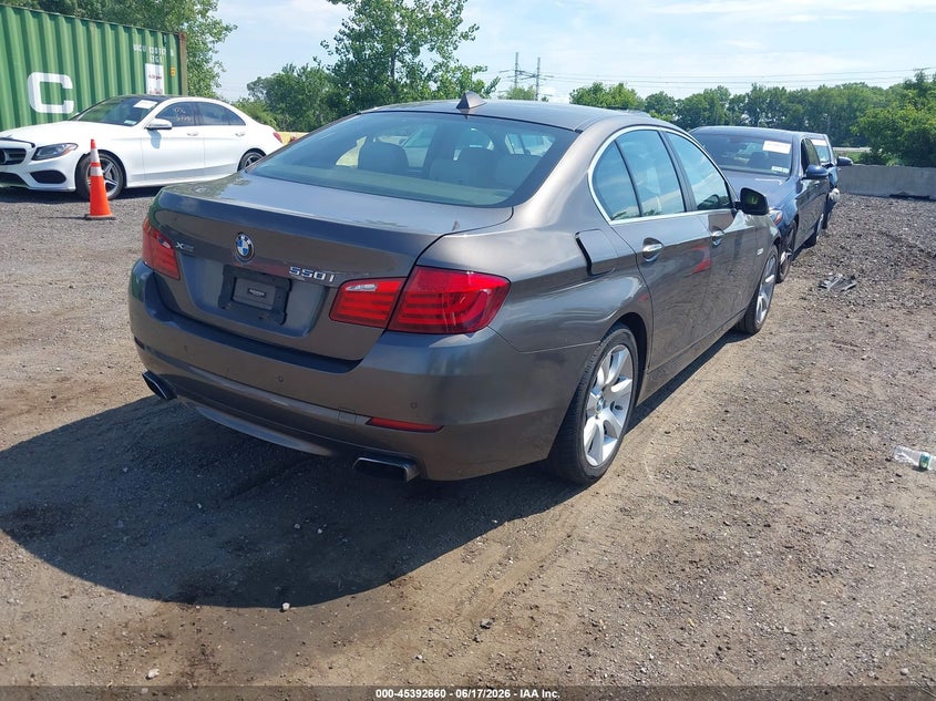 2013 BMW 5er VIN WBAFU9C59DDY71436 IAAI salvage auction — NORMAL WEAR, Clear (New York), sold $575 on 2026-07-14 (photo 4)
