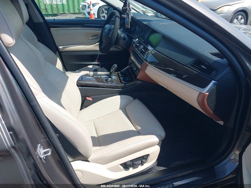 2013 BMW 5er VIN WBAFU9C59DDY71436 IAAI salvage auction — NORMAL WEAR, Clear (New York), sold $575 on 2026-07-14 (photo 5)