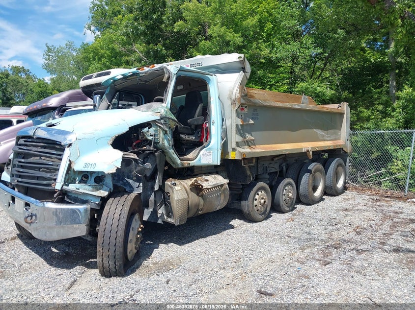 2017 Freightliner 114sd VIN 3ALSG3DV0HDJD5767 IAAI salvage auction — FRONT END, Salvage (Virginia), sold $13,050 on 2026-08-12 (photo 2)