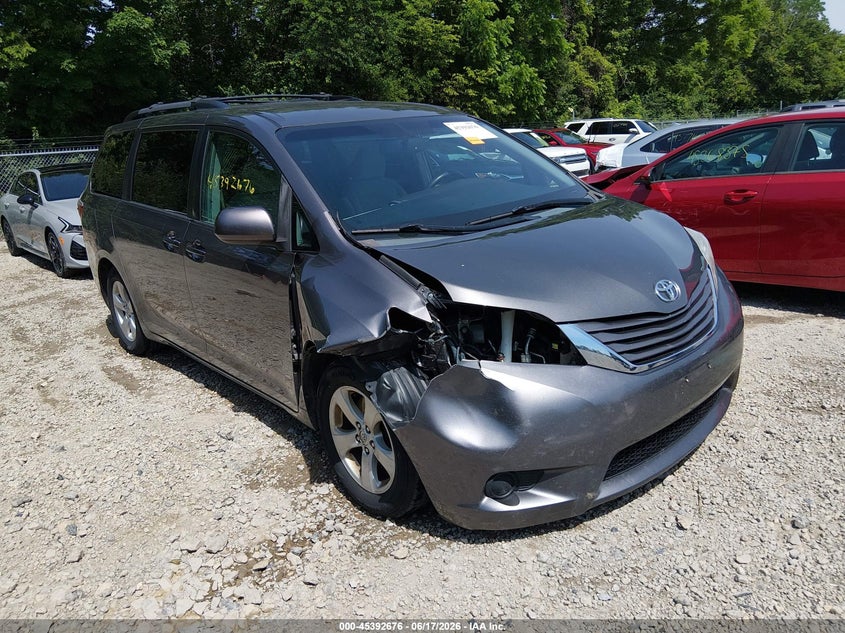 2015 Toyota Sienna VIN 5TDKK3DC4FS582778 IAAI salvage auction — RIGHT FRONT, Salvage (Ohio), sold $3,075 on 2026-07-14 (photo 1)