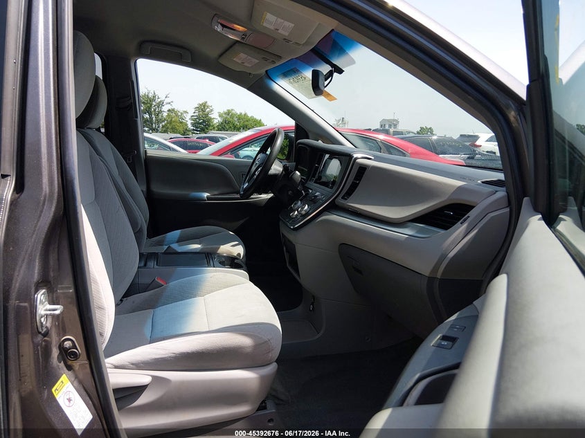 2015 Toyota Sienna VIN 5TDKK3DC4FS582778 IAAI salvage auction — RIGHT FRONT, Salvage (Ohio), sold $3,075 on 2026-07-14 (photo 5)
