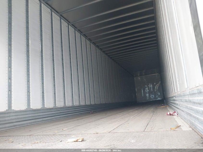 2022 Utility trailer mfg Unknown VIN 1UYVS2537N3724418 IAAI salvage auction — SIDE, Wait Title, sold $2,050 on 2026-09-29 (photo 8)