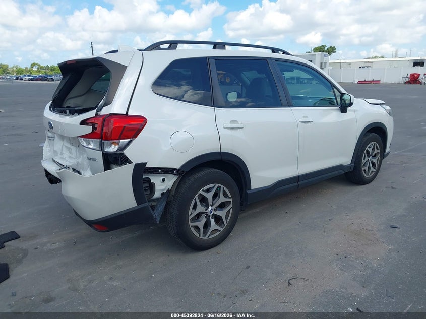 2023 Subaru Forester VIN JF2SKAEC8PH462136 IAAI salvage auction — FRONT & REAR, Rebuildable (Florida), sold $6,000 on 2026-07-13 (photo 4)