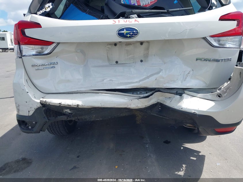 2023 Subaru Forester VIN JF2SKAEC8PH462136 IAAI salvage auction — FRONT & REAR, Rebuildable (Florida), sold $6,000 on 2026-07-13 (photo 6)