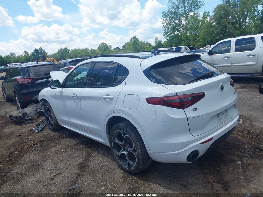 2021 Alfa romeo Stelvio VIN ZASPAKBN3M7D00734 IAAI salvage auction — FRONT END, Salvage (Ohio), sold $25 on 2026-07-28 (photo 3)