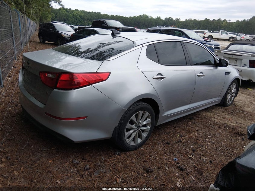 2015 Kia Optima VIN 5XXGM4A71FG501380 IAAI salvage auction — NORMAL WEAR, Clear (South Carolina), sold $800 on 2026-07-28 (photo 4)