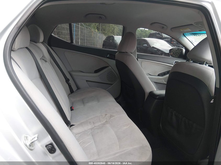2015 Kia Optima VIN 5XXGM4A71FG501380 IAAI salvage auction — NORMAL WEAR, Clear (South Carolina), sold $800 on 2026-07-28 (photo 8)