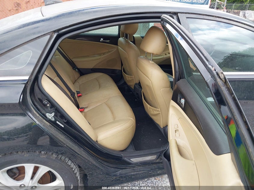 2011 Hyundai Sonata VIN 5NPEC4AC8BH102519 IAAI salvage auction — NORMAL WEAR, Original (Kentucky), sold $325 on 2026-07-28 (photo 8)