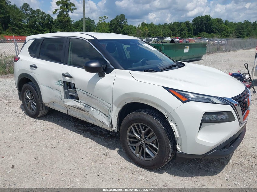 2021 Nissan Rogue VIN JN8AT3AA4MW001891 IAAI salvage auction — SIDE, Salvage Title, sold $5,600 on 2026-07-31 (photo 1)