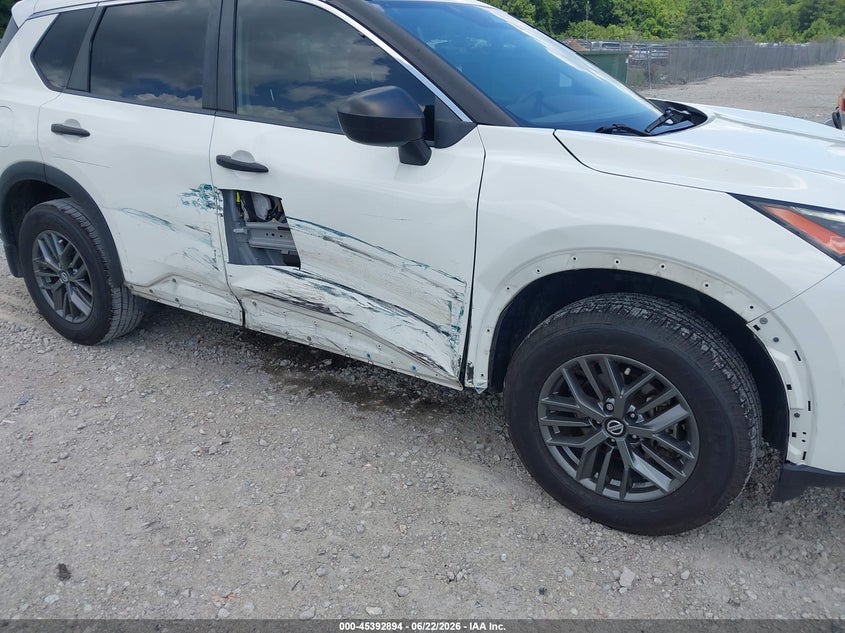 2021 Nissan Rogue VIN JN8AT3AA4MW001891 IAAI salvage auction — SIDE, Salvage Title, sold $5,600 on 2026-07-31 (photo 6)