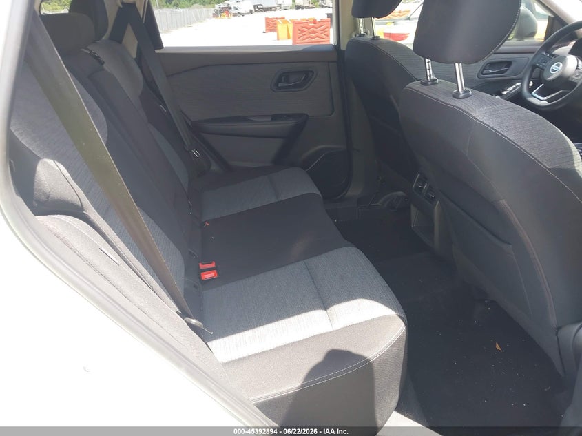 2021 Nissan Rogue VIN JN8AT3AA4MW001891 IAAI salvage auction — SIDE, Salvage Title, sold $5,600 on 2026-07-31 (photo 8)
