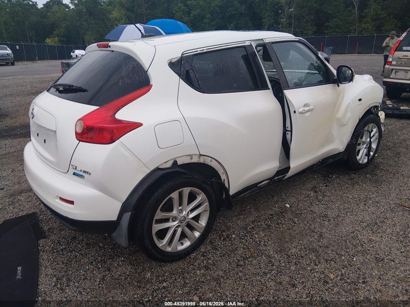 2013 Nissan Juke VIN JN8AF5MV5DT211144 IAAI salvage auction — EXTERIOR BURN, Salvage (South Carolina), sold $550 on 2026-07-29 (photo 4)