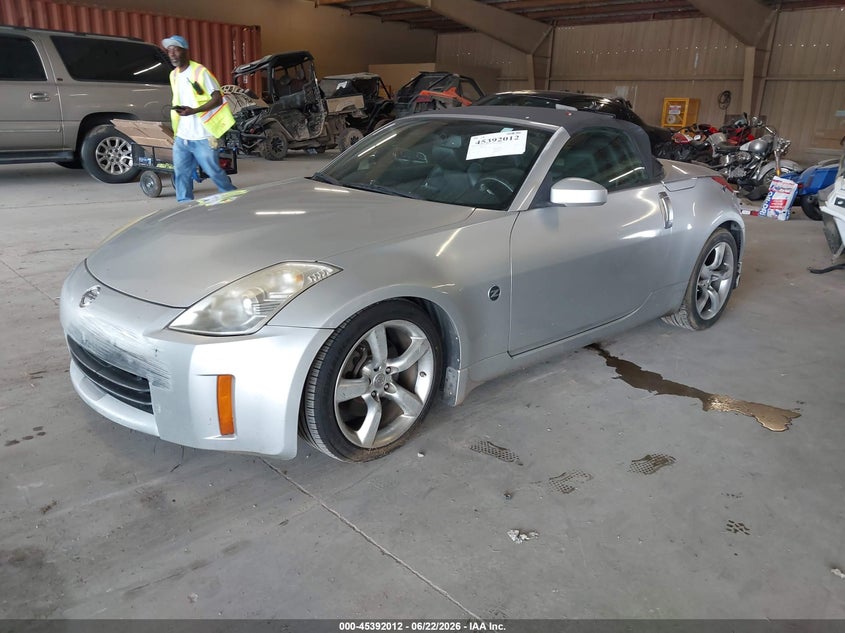2007 Nissan 350z VIN JN1BZ36A57M653638 IAAI salvage auction — SIDE, Salvage (Tennessee), sold $750 on 2026-07-06 (photo 2)