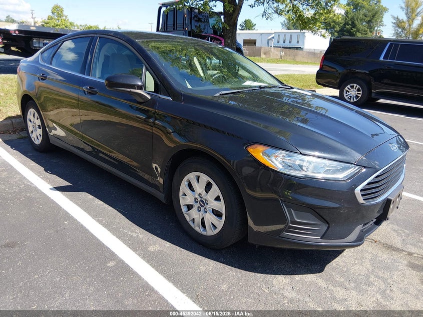 2020 Ford Fusion VIN 3FA6P0G77LR233277 IAAI salvage auction — NORMAL WEAR, SF97 (Virginia), sold $10,000 on 2026-07-22 (photo 1)