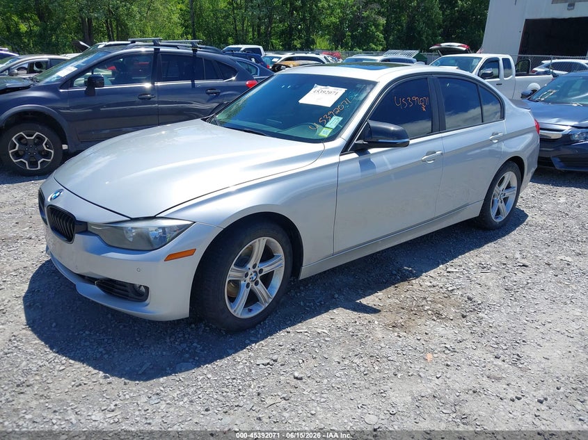 2014 BMW 3er VIN WBA3B5C57EF599511 IAAI salvage auction — UNDERCARRIAGE, Salvage Title, sold $125 on 2026-08-18 (photo 2)