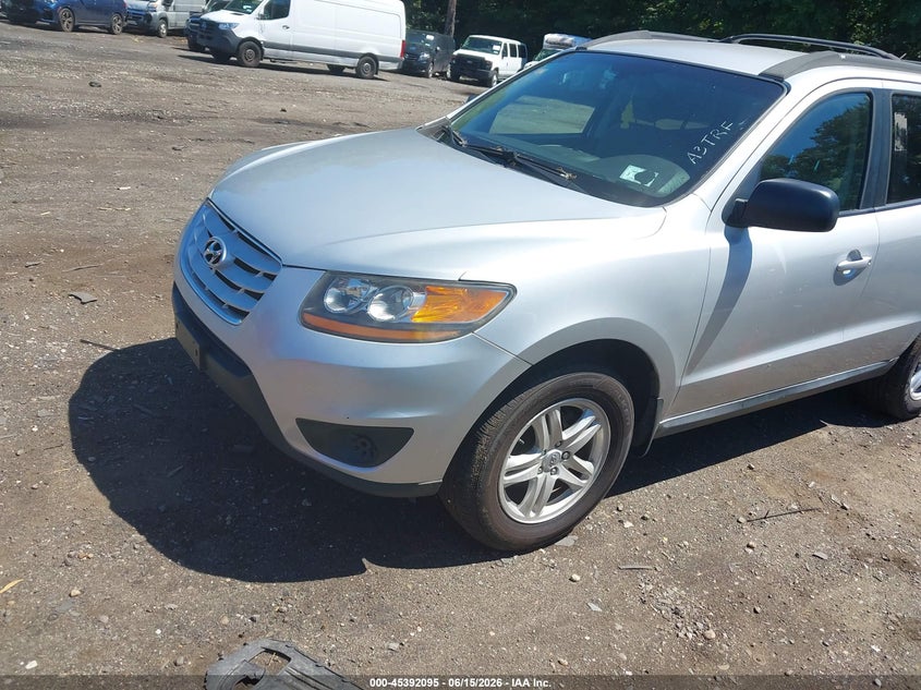 2011 Hyundai Santa fe VIN 5XYZGDAB1BG035556 IAAI salvage auction — NORMAL WEAR, Clear (New York), sold $1,050 on 2026-07-07 (photo 6)