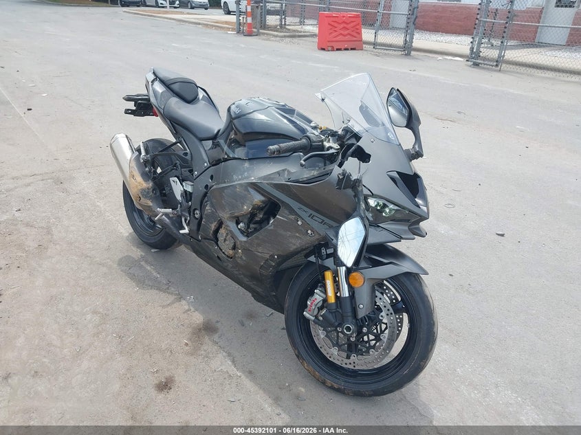 2026 kawasaki zx VIN JKBZXXB16TA000722 — IAAI salvage auction photo
