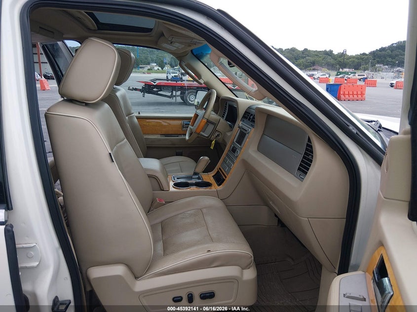 2007 Lincoln Navigator VIN 5LMFU28547LJ13591 IAAI salvage auction — FRONT END, Salvage (Illinois), sold $25 on 2026-08-01 (photo 5)