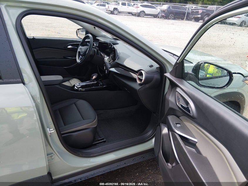 2026 Chevrolet Trax VIN KL77LKEP2TC128229 IAAI salvage auction — REAR END, Salvage Title, sold $8,500 on 2026-08-01 (photo 5)