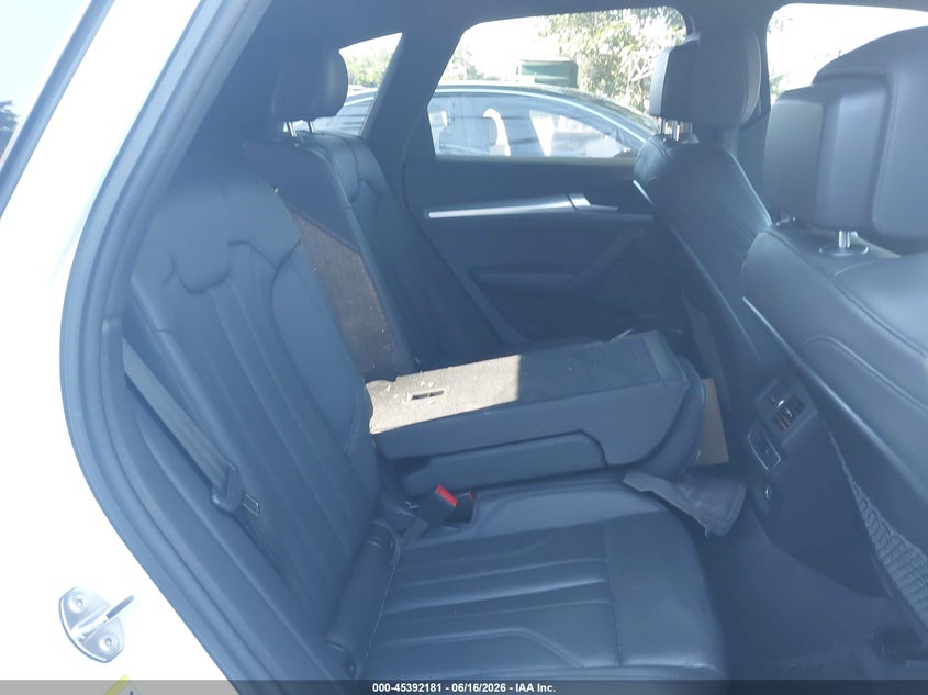 2020 Audi Q5 VIN WA1ANAFY7L2091568 IAAI salvage auction — FRONT END, Mv-907A (New York), sold $7,500 on 2026-07-14 (photo 8)